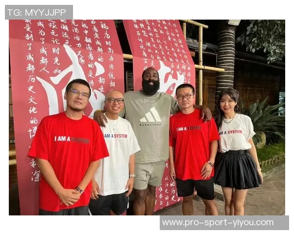 NBA篮球明星见面时的亲密互动与经典动作解析